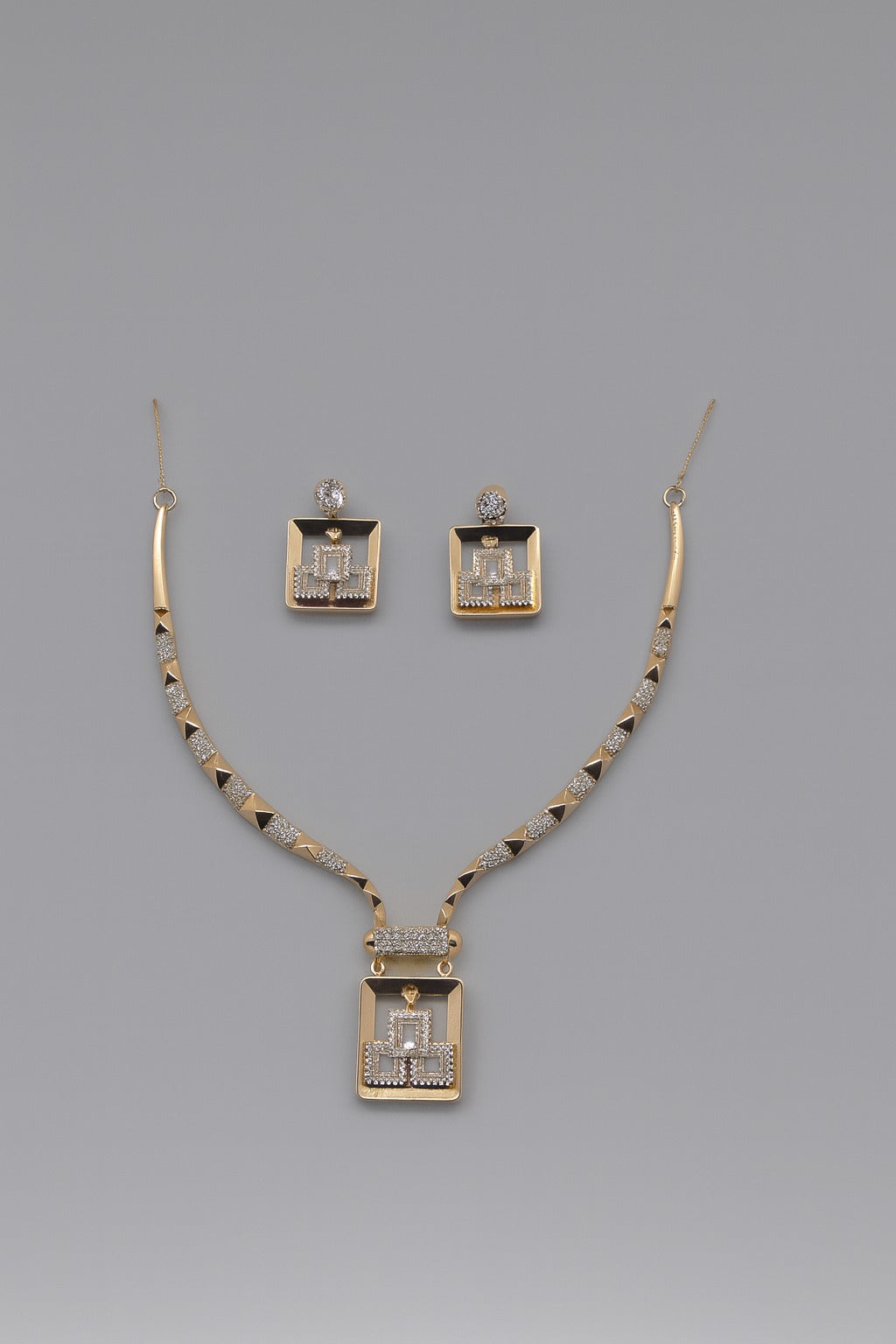 Royal Geometric 925 Silver Gold-Polished Jewellery Set